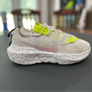 Nike crater impact women’s size 7.
